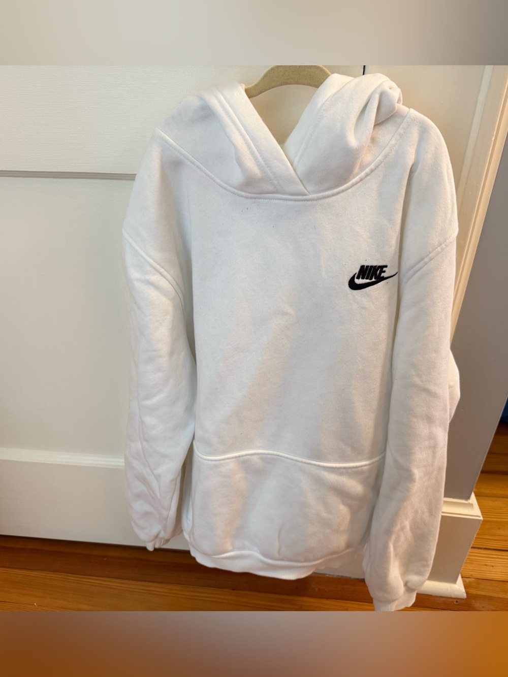 Nike Club hoodie white XL Youth